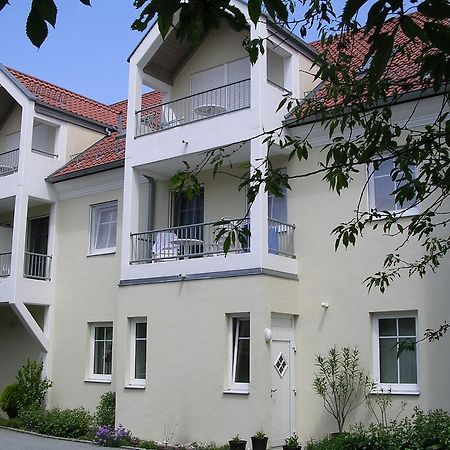 Appartementhaus Zum Fuchswirt บาดฟึสซิง ภายนอก รูปภาพ