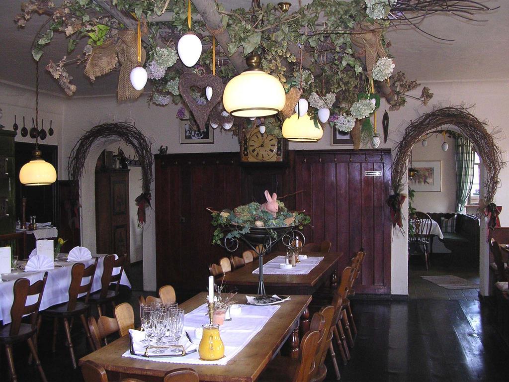 Appartementhaus Zum Fuchswirt บาดฟึสซิง ภายนอก รูปภาพ
